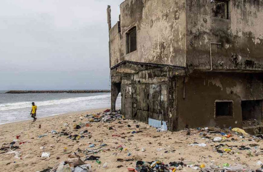 The growing risk of relocation in Lagos Island